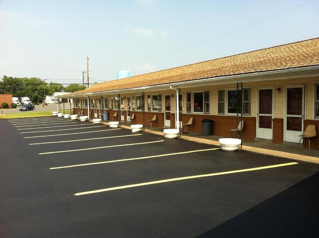 Budget Inn Mifflintown Exteriér fotografie