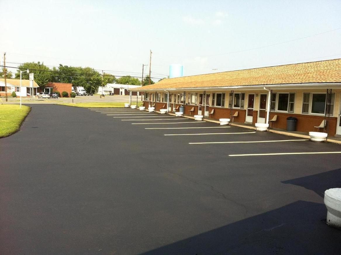 Budget Inn Mifflintown Exteriér fotografie